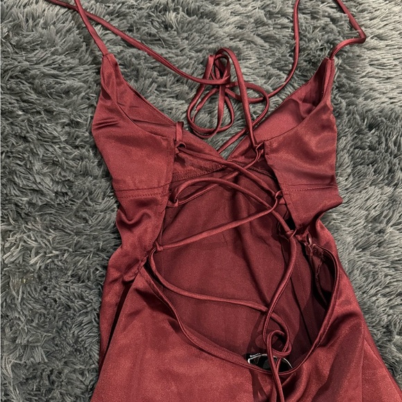 PrettyLittleThing Plum Satin Tie Back Maxi Dress - Picture 6 of 8